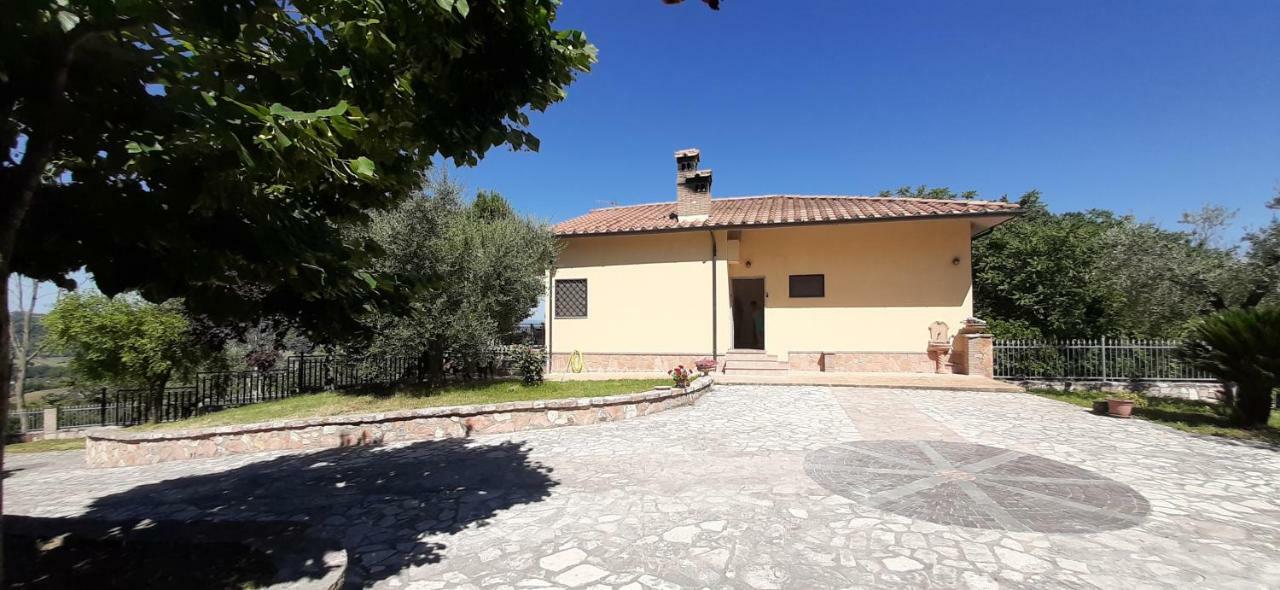 Villa Pacchini Poggio Mirteto Luaran gambar